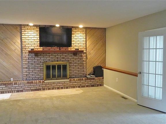 5th image of 6772 Glenella Dr