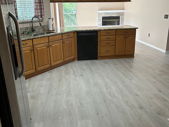 4th image of 2410 Chobee Ct