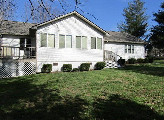 4th image of 1007 Kaw Cir