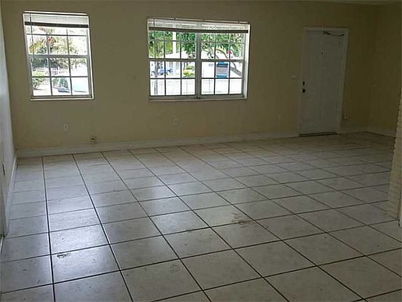 2nd image of 19100 NW 6th Ave