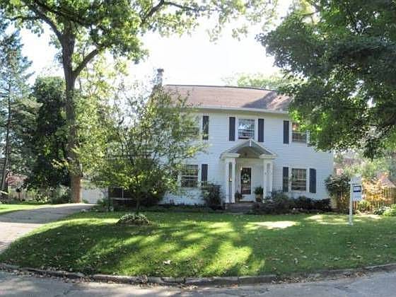 1st image of 352 Garden Dr SE