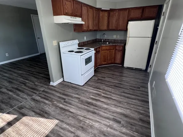 523 Three Mile Rd, Racine, WI 53402