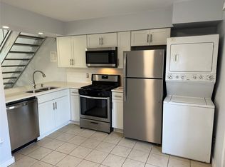 3451 Willowrun Dr APT B, Austin, TX 78704