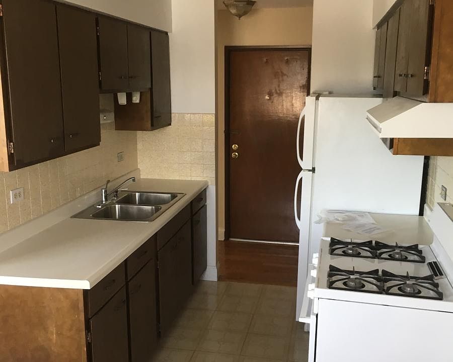 2nd image of 6300 W Irving Park Rd APT 405