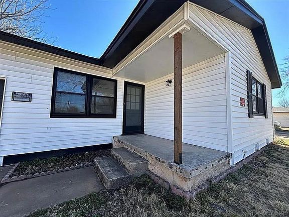 5th image of 1210 SW 25th St