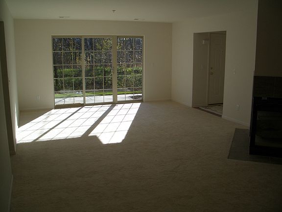 2nd image of 7600 Lacy Dr #19