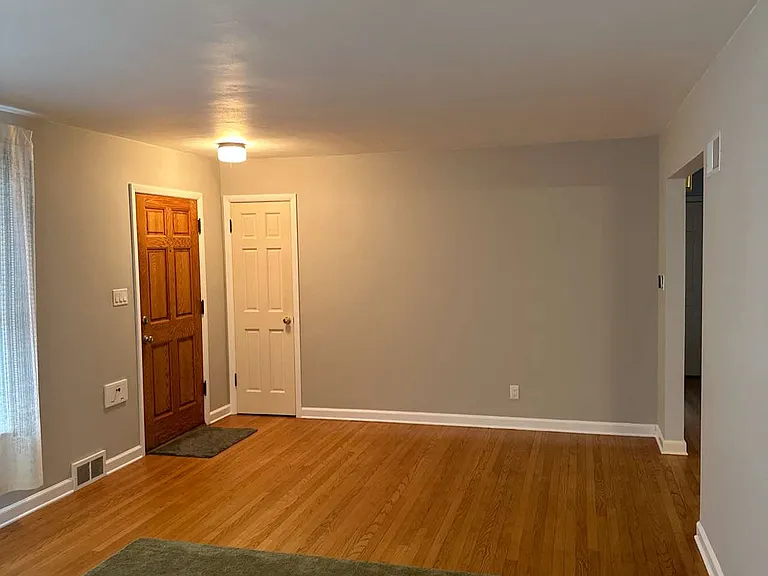 7803 W Cleveland Ave — Photo 3