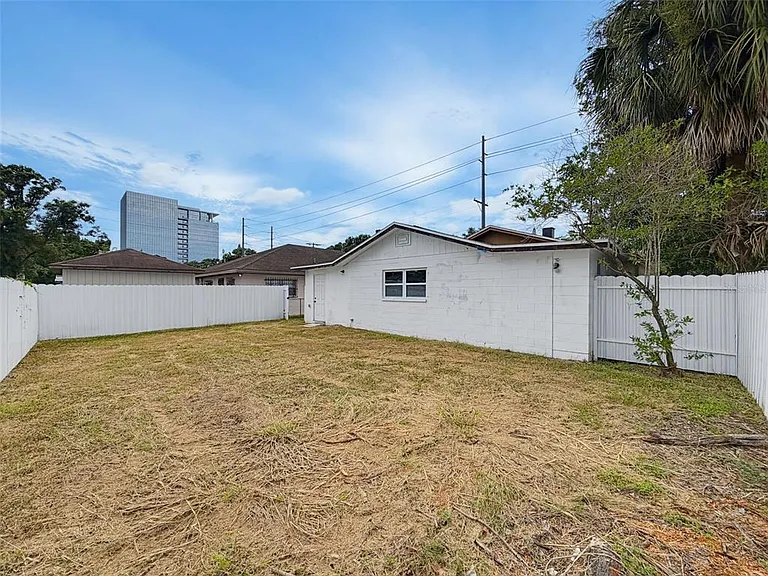 3316 W Nassau St — Photo 35