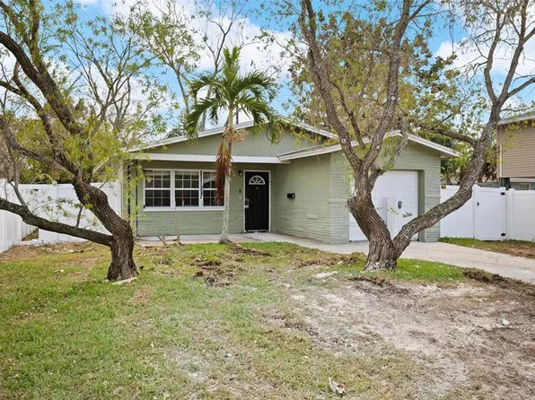 1810 Michigan Ave NE, Saint Petersburg, FL 33703