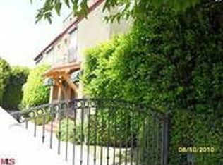 1911 N Hobart Blvd, Los Angeles, CA 90027