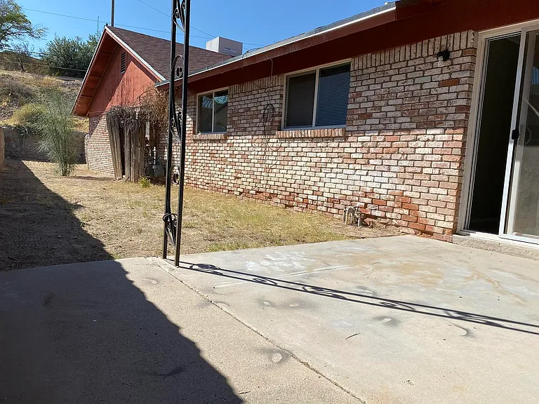 6435 Pizarro St — Photo 14