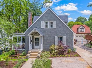 412 Hillcrest Dr, Greensboro, NC 27403