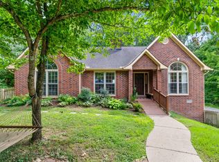 295 Woodlands Dr, Kingston Springs, TN 37082