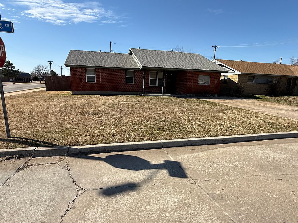 1st image of 601 N Dallas Ave