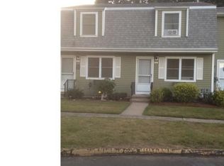 94 Brentwood Dr, Wallingford, CT 06492