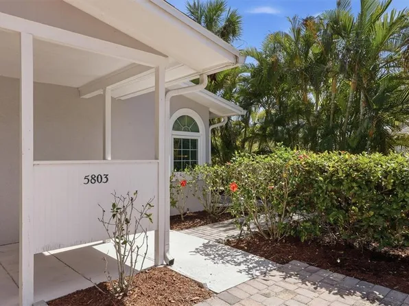 5803 De Palmas Ave, Holmes Beach, FL 34217