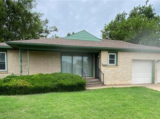 1210 W Broadway Ave, Elk City, OK 73644