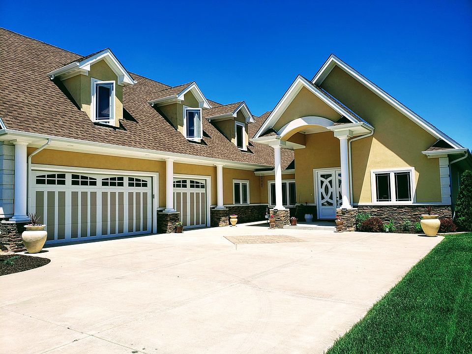 1st image of 12779 Mayfair Dr
