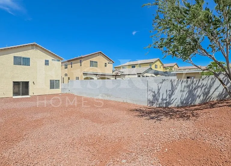 6417 Strongbow Dr — Photo 15
