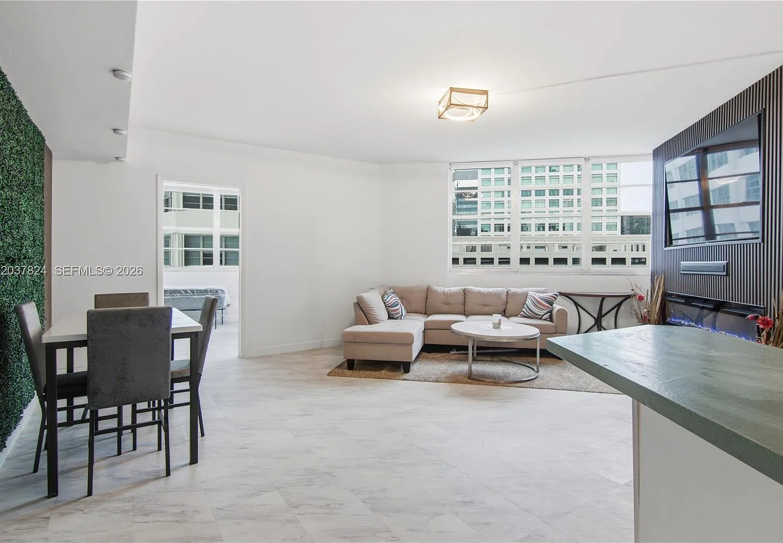 Four Ambassadors Condo Ph — Photo 4