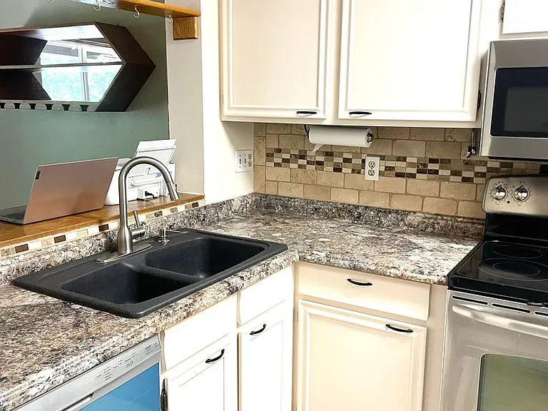 1237 Dillon Way — Photo 5