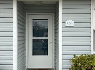 304 Courtyard W, Newport, NC 28570