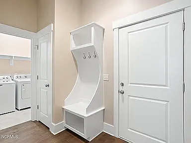 4076 Tamarisk Ln — Photo 21