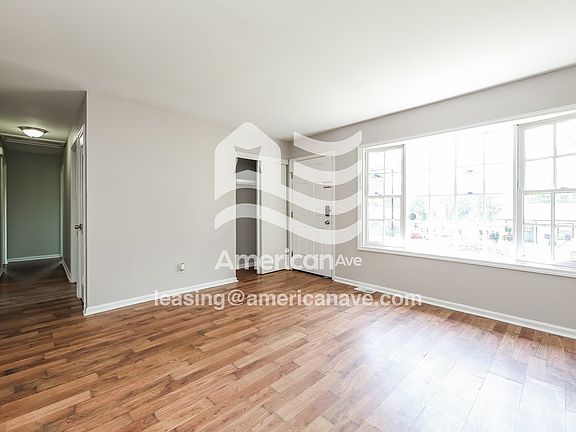 22974_003_living_room_4.jpg