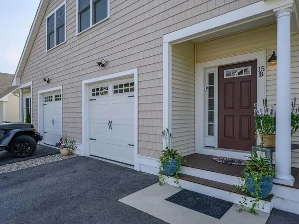 637 Gifford Street UNIT 15B, Falmouth, MA 02540
