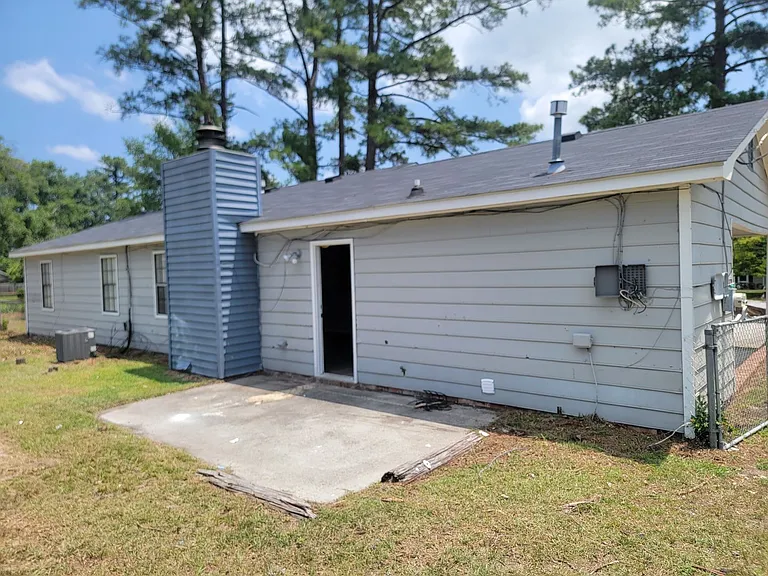 611 Langley Ct — Photo 20