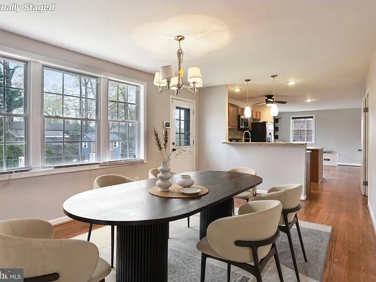 5608 Eastwood Ct — Photo 24
