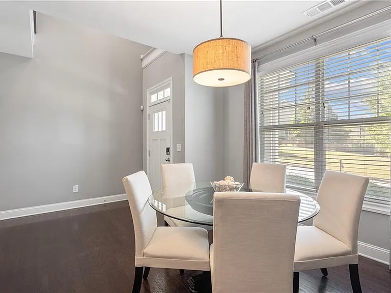 1739 Hollingsworth Blvd NW — Photo 7