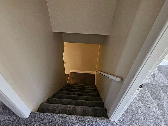 5th image of 16-22 E Lee St #16