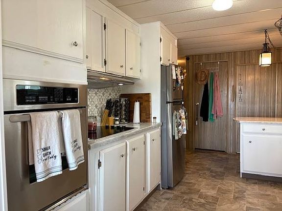3rd image of 1202 W Miracle Mile Unit 47