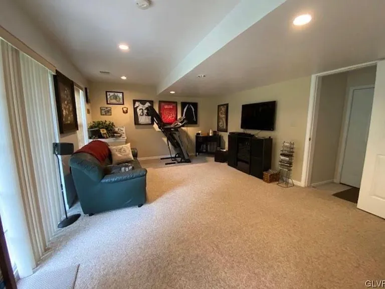 5607 Spring Ridge Dr W — Photo 25
