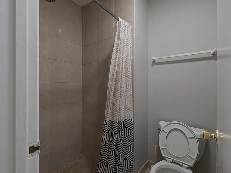 621 Ivy League Ln — Photo 22