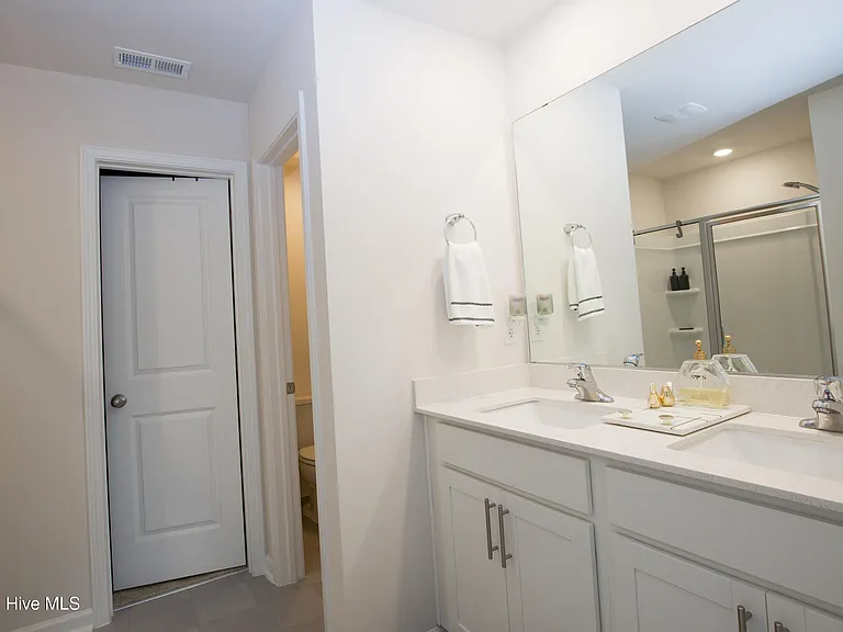 1179 Misty Creek Dr — Photo 58