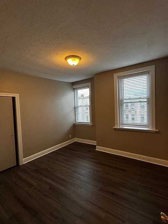 2 bed, 1.0 bath, 700 sqft, $2,850 — Photo 4