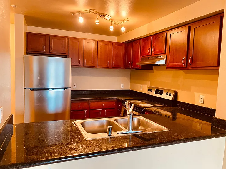 16517 Currie Rd SE #B-206 — Photo 8