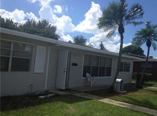 9800 SW 165th Ter, Miami, FL 33157