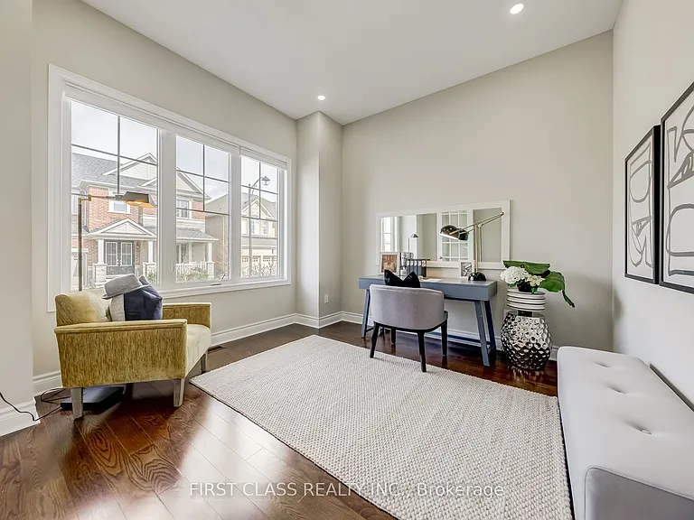 60 Match Point Ct — Photo 3