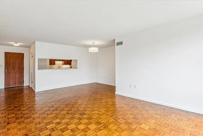 2555 Pennsylvania Ave NW #816 — Photo 19