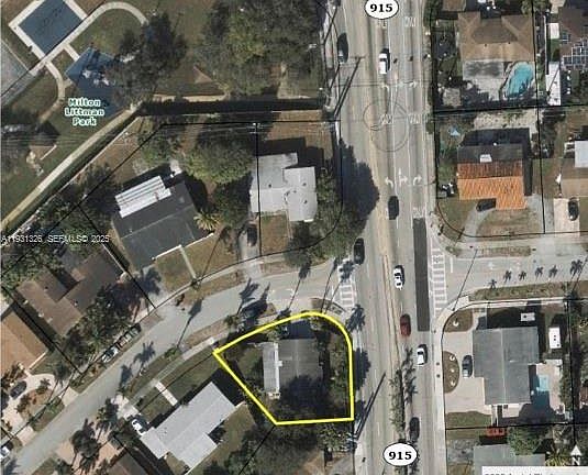 2nd image of 17960 NE 6th Ave