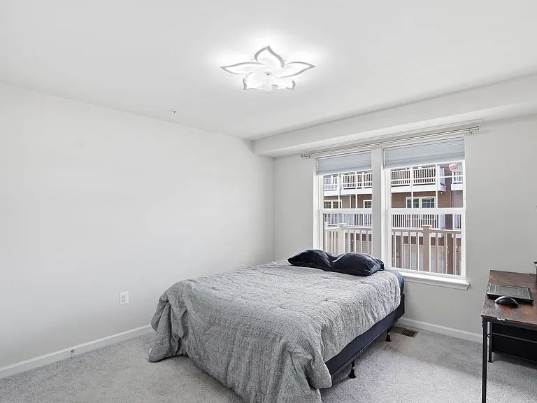 10501 John Glenn St — Photo 18