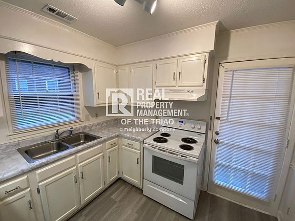 2nd image of 4618F Lawndale Dr