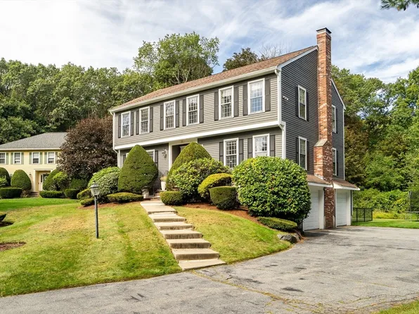 21 Valleyfield St, Lexington, MA 02421