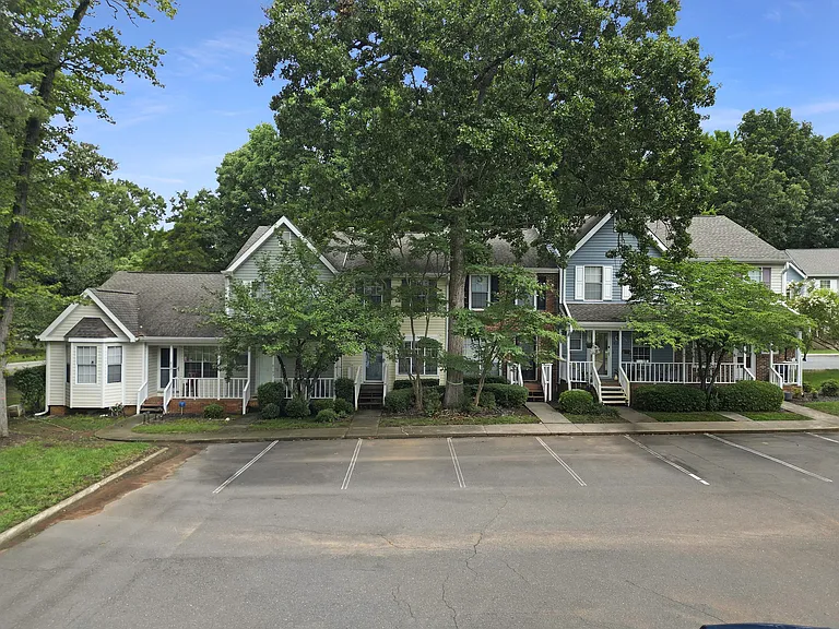 8105 Circle Tree Ln — Photo 22