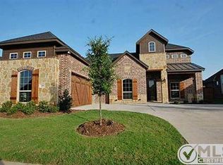 105 Diablo Dr, Burleson, TX 76028