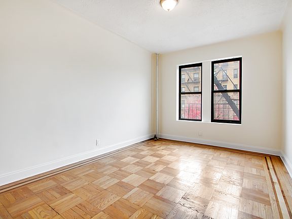 3rd image of 2908 31st Ave APT C14