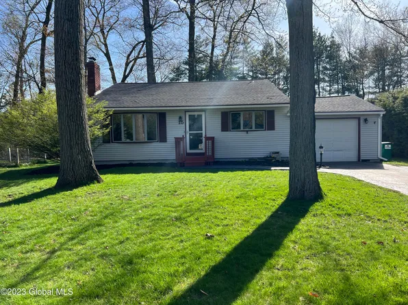 15 Ridgewood Lane, Glenville, NY 12302